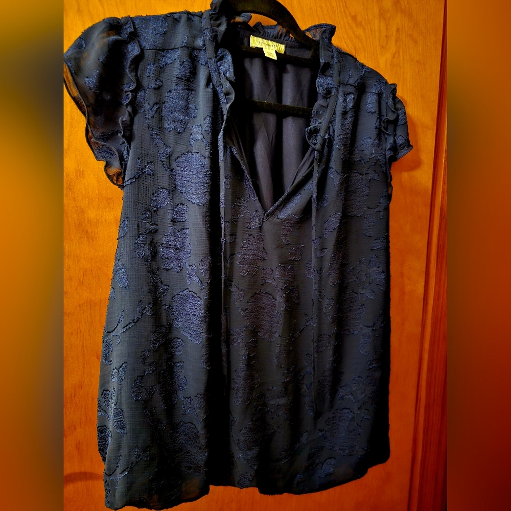 Navy Blue Floral Women's Blouse - Picture 9 of 9